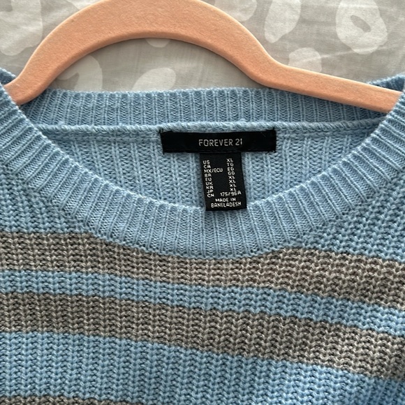 Baby blue and grey striped sweater (xl) 💙🦋🐭🐰 - Picture 3 of 3